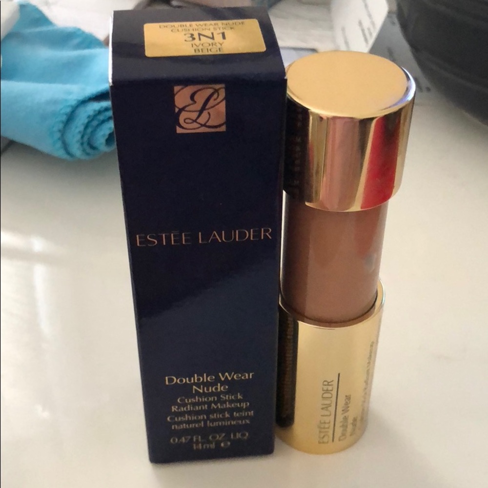 Estée Lauder Double wear nude cushion stick